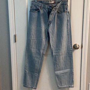 Men’s Levi’s 550 relaxed fit.